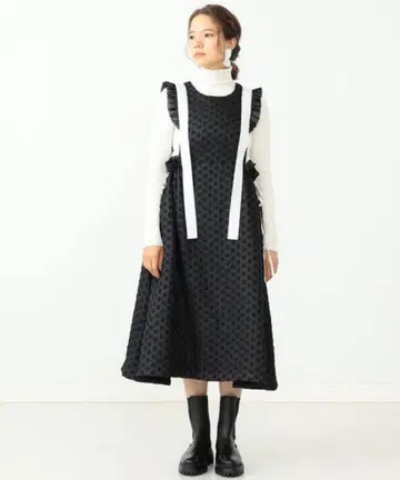 [ 캐롤리나 그레이서 ] 도비 도트 원피스