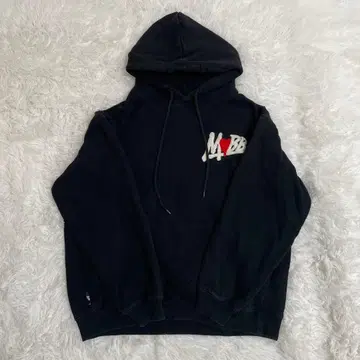 MOBB. 하트 디자인 자수 후드 부착 후드티