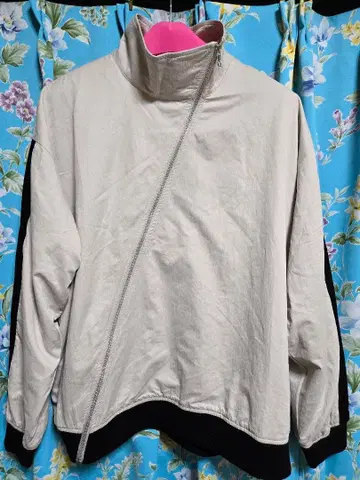 antiqua 안티카 사선 지퍼 배색 라인 블루종 베이지