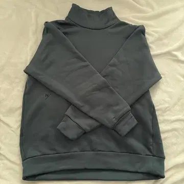 뉴트럴 웍스. 피레우스 모크넥 젠 그레이