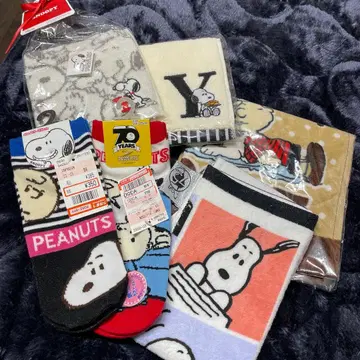 PEANUTS 스누피 삭스 2켤레 타월 2개 손수건 2개