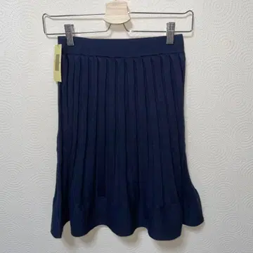새상품 풀르트팜 네이비 니트 플리츠 스커트 무릎 기장 면 M