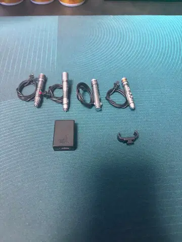 핫토이즈 HOTTOYS 그리버스 라이트세이버 마스터피스