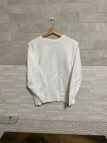 프룻 오브 더 룸 70s 쿨 넥 맨투맨