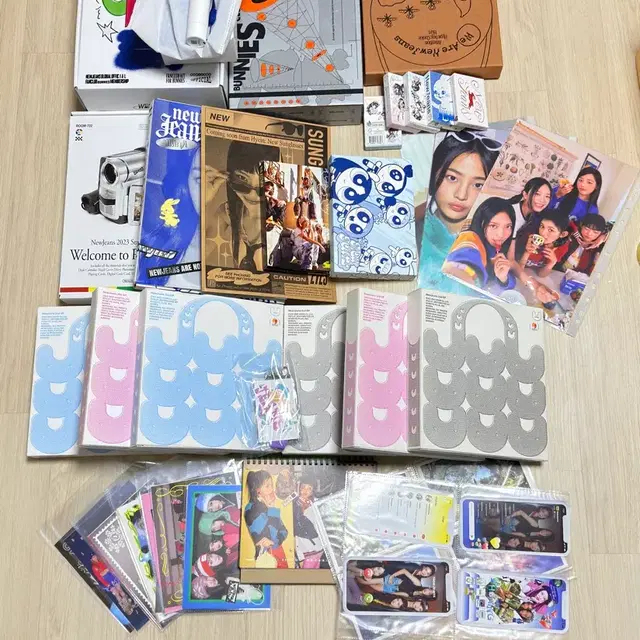 뉴진스 앨범, 굿즈 일괄 판매