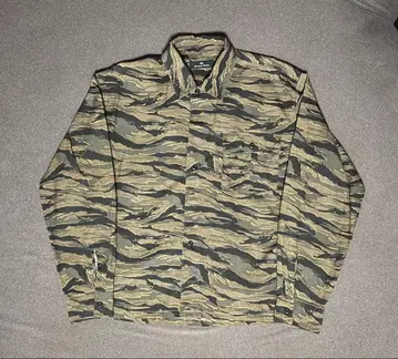 타이거 스트라이프 카모플라쥬 크롭 셔츠