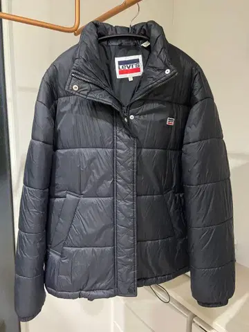 리바이스 다운 자켓 M 사이즈