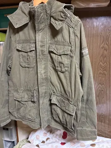Abercrombie&Fitch 카키 밀리터리 후드 부착 자켓