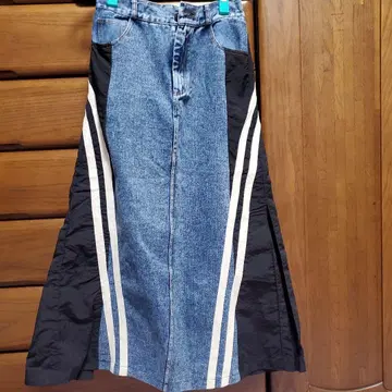 데님 나일론 스트라이프 스커트