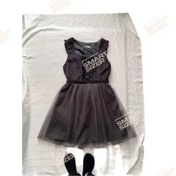 axes femme 블랙 슬리브리스 무릎 기장 원피스