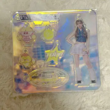 NiziU 팝업 리쿠 아크릴 스탠드 키링