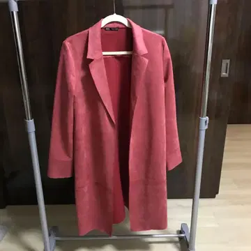 ZARA 핑크 롱 코트 M 사이즈