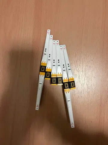 RG RX-93 V 건담 부품 (핀 판넬)