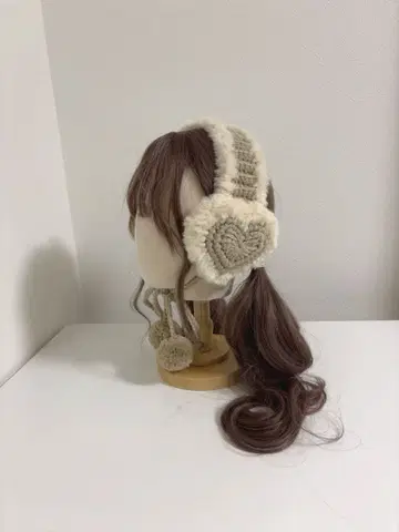 하트 이어머프 베이지 핸드메이드 귀도리 귀마개