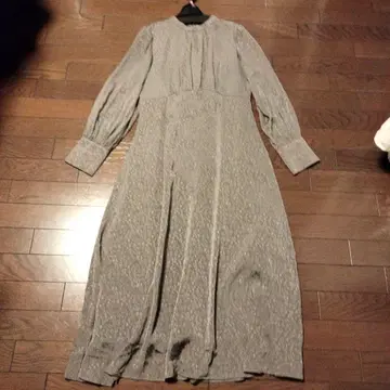 내추럴 뷰리 베이직 원피스 브라운