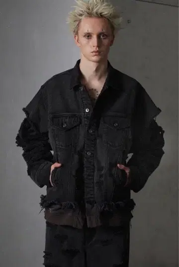 [ GRANCY ] 맨투맨 도킹 디자인 데미지 데님 자켓 S