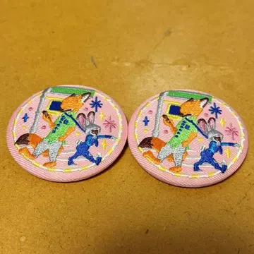 디즈니 자수 캔뱃지 2개 세트 주토피아 닉 주디