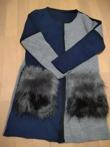 네이비 그레이 퍼 달린 롱 코트 M~L