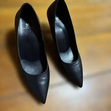 Wacoal WFN720 블랙 23.5cm EE폭