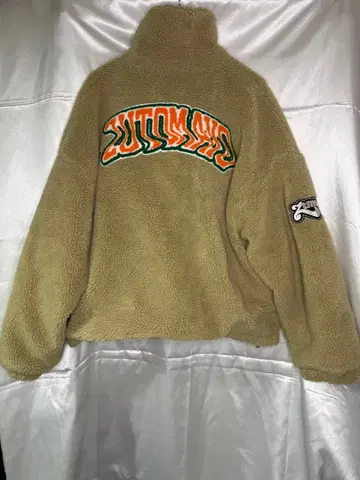 베이지 플리스 자켓 계속 한밤중이면 좋을 텐데.