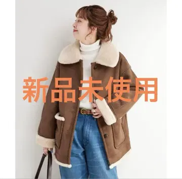 미사용 새상품 베이스 스톡 리버서블 무스탕 라이크 코트