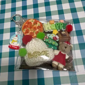 가챠 채워넣은 듯한 파우치 곰돌이와 크리스마스 4