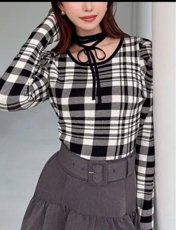 RESEXXY 초커 디자인 니트탑