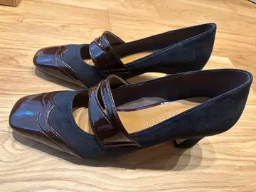 LE TALON 스트랩 하이힐