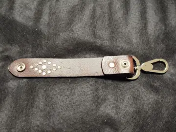가죽 스터드 장식 키링
