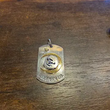 울프맨 브라더스. 달 별 디자인 펜던트