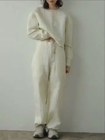 anuke 퀼팅 라인 팬츠