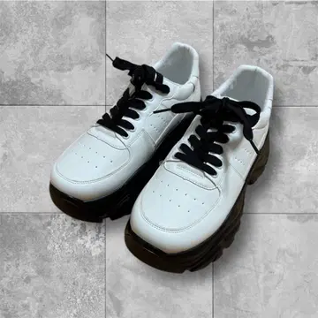 LOVEHUNTER +6cm 경량 통굽 디자인 솔 스니커즈