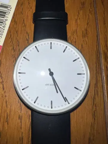 Arne Jacobsen 알네 야콥센 손목시계 CHW40 새상품