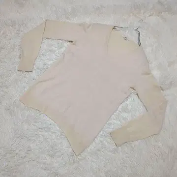UNIQLO 유니클로 캐시미어 V넥 스웨터 긴팔 아이보리 M