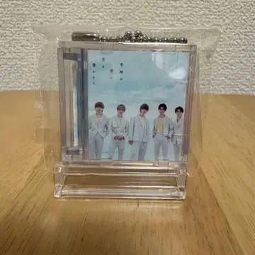 M!LK 기적이 하늘에 사랑을 울려 퍼뜨린 캡슐 토이 미니 재킷 키링