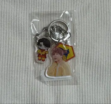 M!LK 요시다 진토 아크릴 키링 HERO