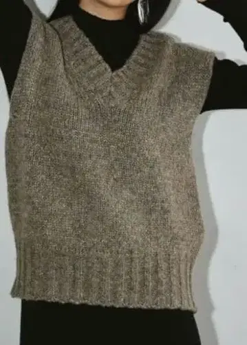 투데이풀 모틀 얀 니트 베스트