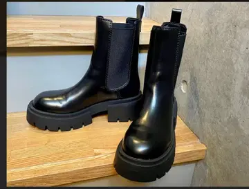 거의 미사용 H&M 블랙 사이드 고어 부츠