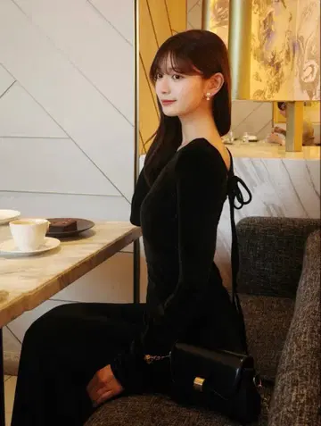 HOLIDAY&HOLIDAY 백 오픈 벨로아 원피스 즉시 발송 가능