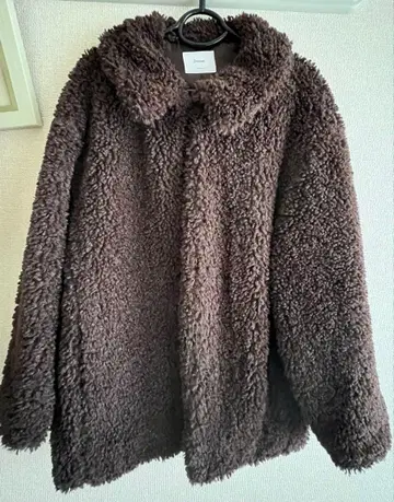 Discoat 후드 부착 브라운 보아 자켓