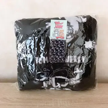 톰과 제리 85주년 기념 담요
