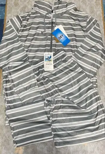 러닝 가벼운 운동 흡한속건 가공 스트라이프 스포츠 웨어 저리 세트