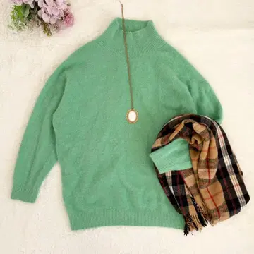 BEAUTY&YOUTH UNITED ARROWS 그린 퍼지 스웨터