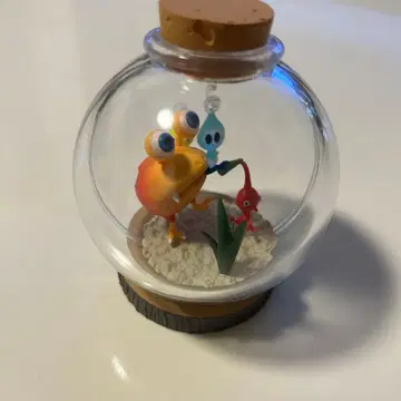 피크민 테라리움 컬렉션 피규어 (No.3 싸우는)