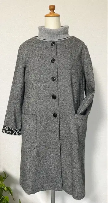 오리지널 울 혼방 안감 리버티 달마시안 패턴 버튼 코트