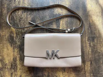 마이클코어스 숄더백