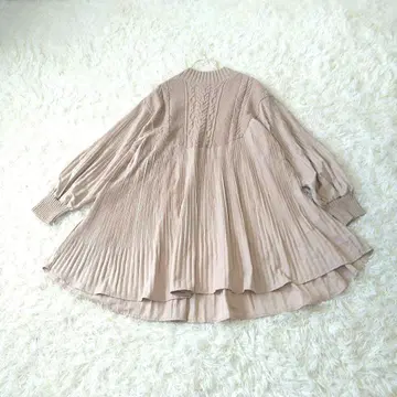 케이블 니트 플리츠 절개 플레어 긴팔 튜닉 M 도킹 베이지