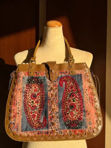 페이즐리 자수 토트백 브라운 비즈