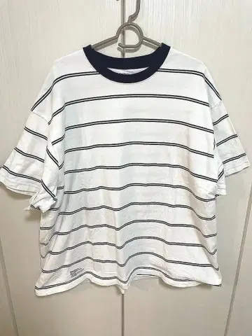 프레쉬 서비스 보더 T셔츠