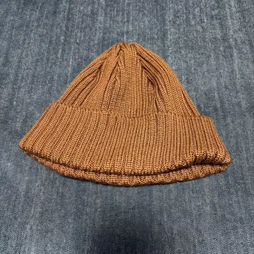 키지마 타카유키 브라운 니트 모자